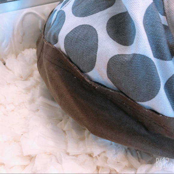 🌻Thirty-One Weekender🌻 - Picture 3 of 8